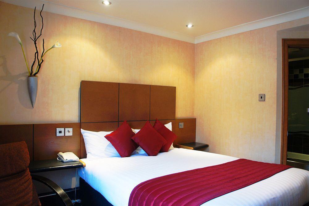 Ramada Hatfield Hatfield  Exteriör bild
