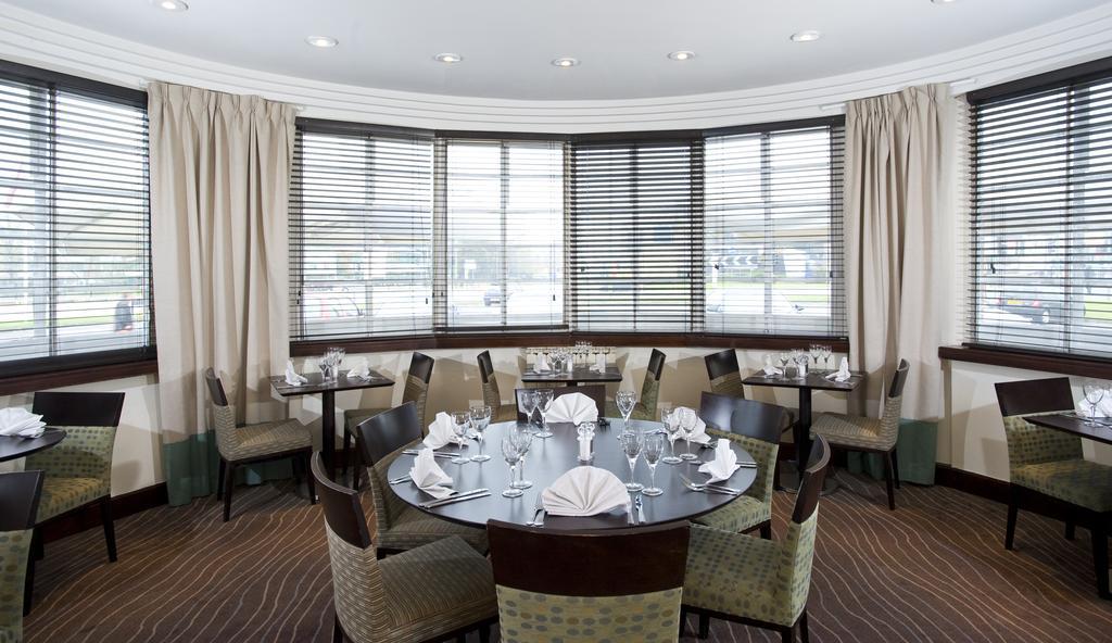 Ramada Hatfield Hatfield  Restaurang bild
