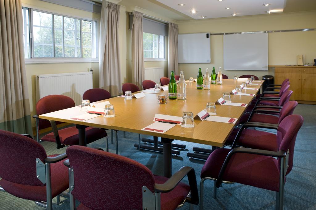 Ramada Hatfield Hatfield  Bekvämligheter bild