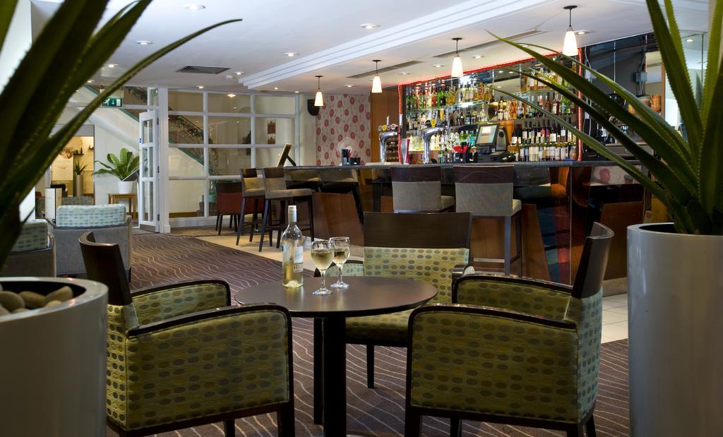 Ramada Hatfield Hatfield  Restaurang bild